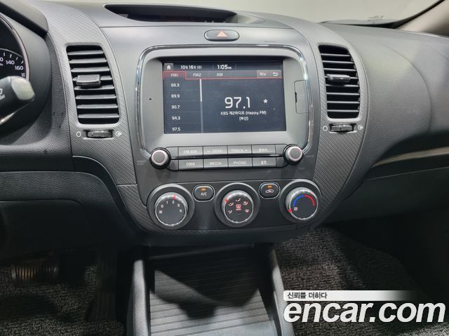 Kia K3 2018 — photo 11