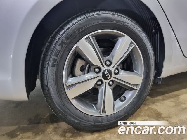 Kia K3 2018 — photo 19
