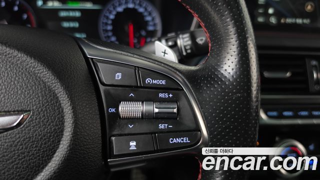 Genesis G70 2018 — photo 22