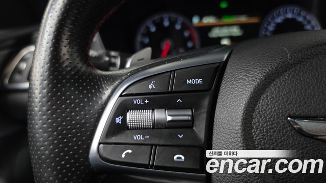 Genesis G70 2018 — photo 23