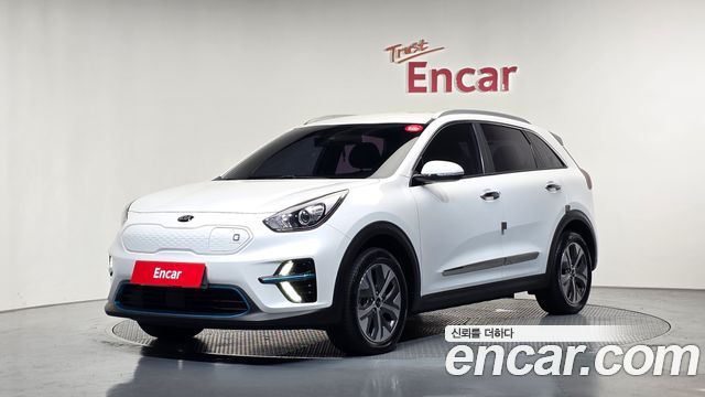 Kia Niro 2019 — photo 1