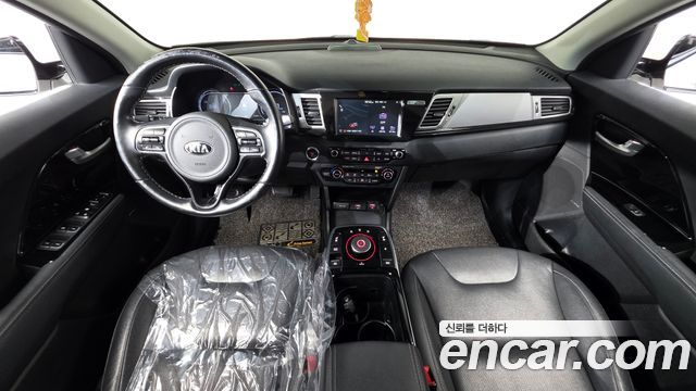 Kia Niro 2019 — photo 10