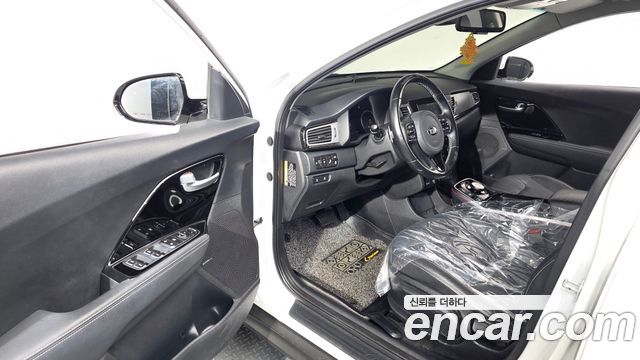 Kia Niro 2019 — photo 13