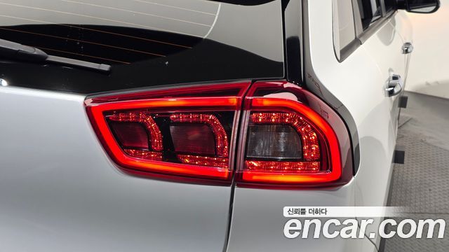 Kia Niro 2019 — photo 9