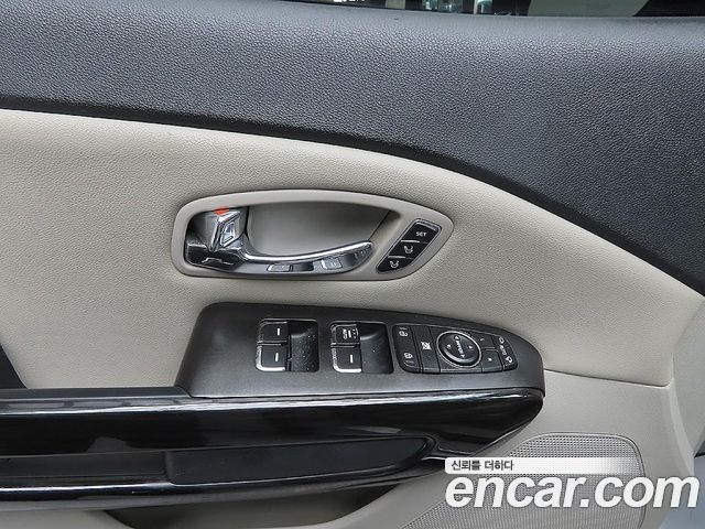 Kia Canival 2019 — photo 12