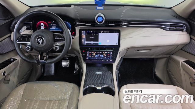 Maserati Grecale 2023 — photo 10