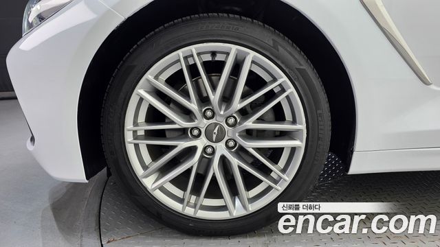 Genesis G70 2018 — photo 5