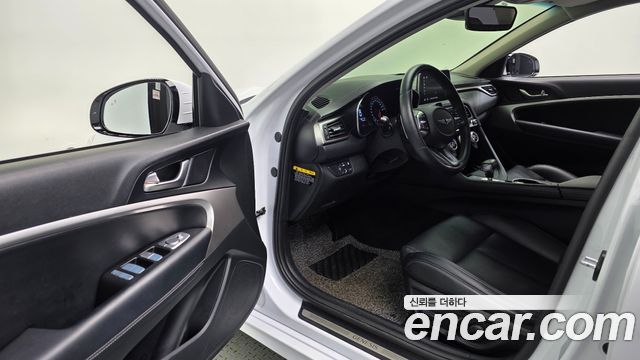 Genesis G70 2018 — photo 11