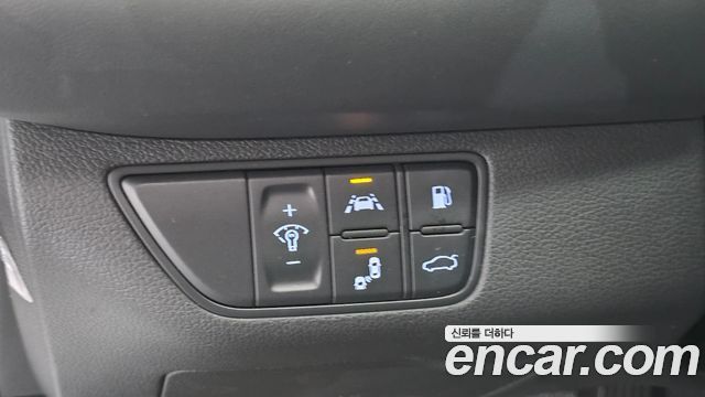 Genesis G70 2018 — photo 12