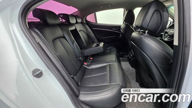 Genesis G70 2018 — photo 19