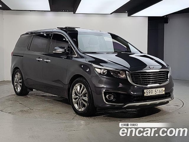 Kia Canival 2015 — photo 2