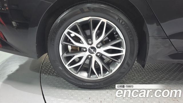 Kia K5 2023 — photo 5