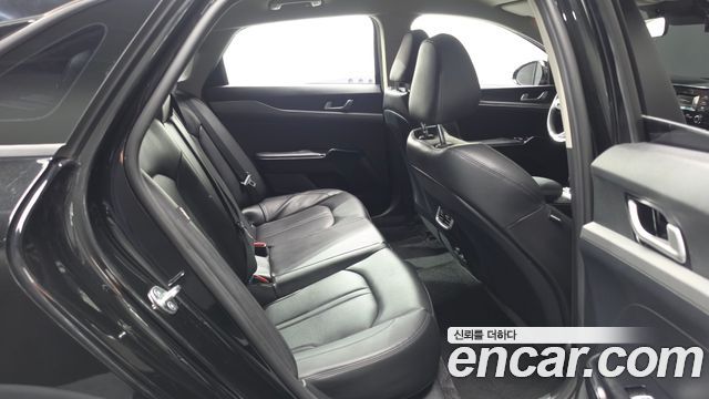 Kia K5 2023 — photo 18