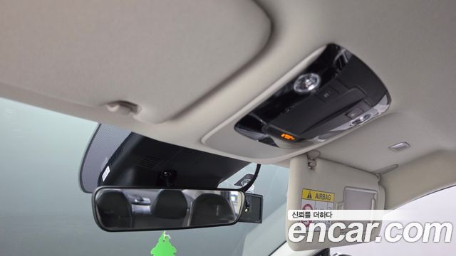 Kia K5 2023 — photo 23