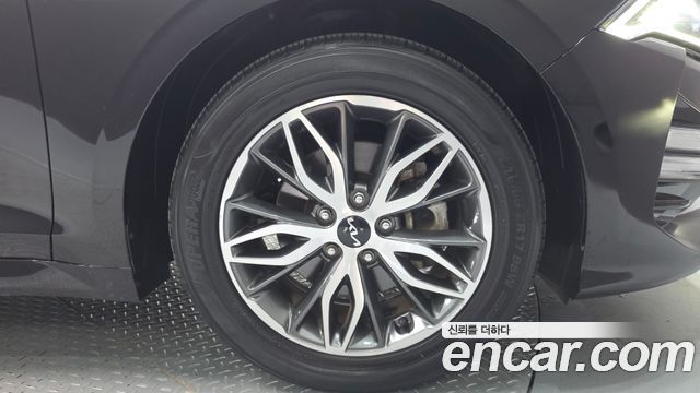 Kia K5 2023 — photo 7