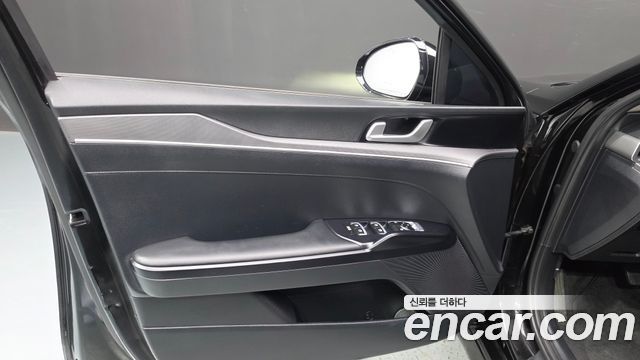 Kia K5 2023 — photo 14