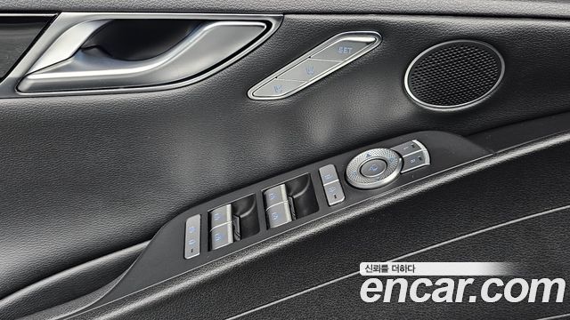 Genesis G80 2022 — photo 18
