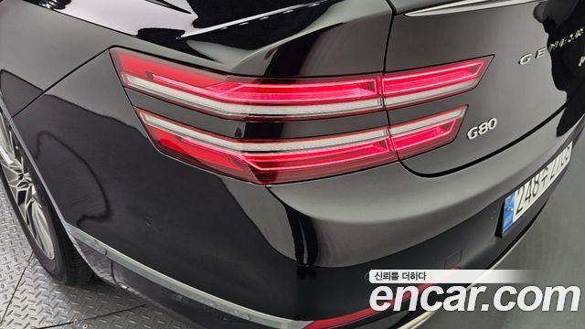 Genesis G80 2022 — photo 9