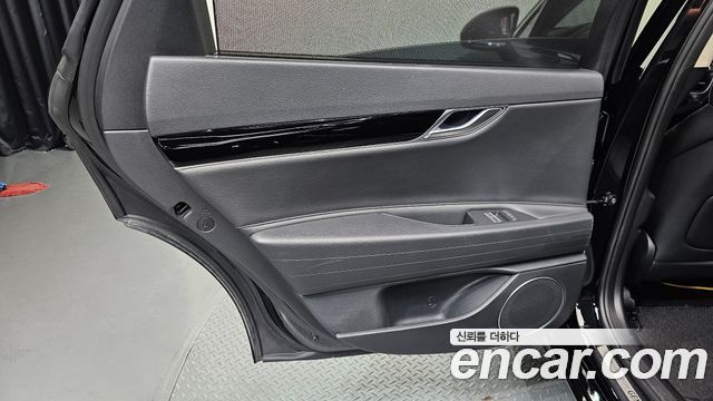 Genesis G80 2022 — photo 15