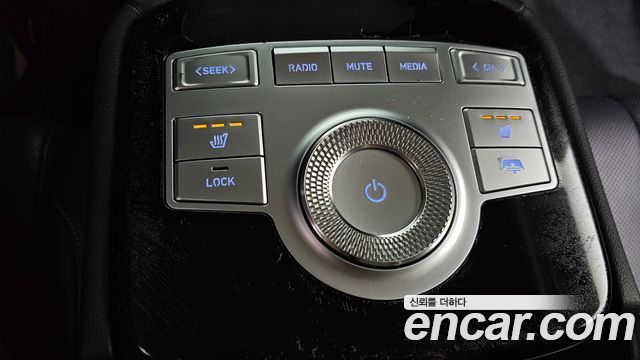 Genesis G80 2022 — photo 28