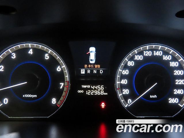 Hyundai Equus 2010 — photo 9