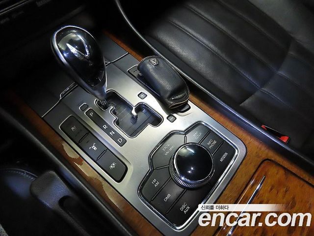 Hyundai Equus 2010 — photo 12