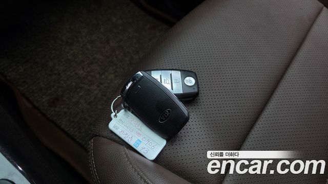 Kia Sorento 2016 — photo 23