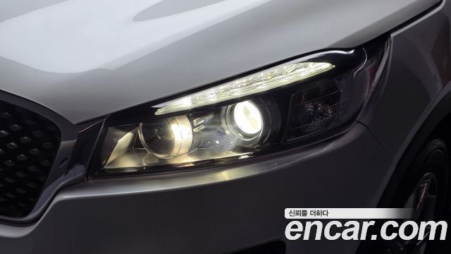Kia Sorento 2016 — photo 8