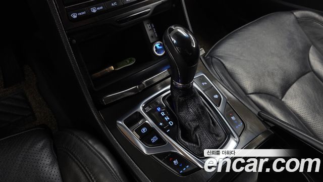 Hyundai Grandeur 2015 — photo 12