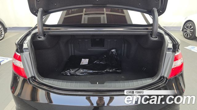 Hyundai Grandeur 2015 — photo 26