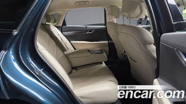 Genesis G80 2022 — photo 17