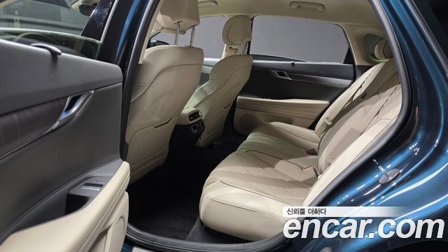 Genesis G80 2022 — photo 18