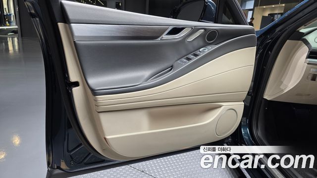 Genesis G80 2022 — photo 14