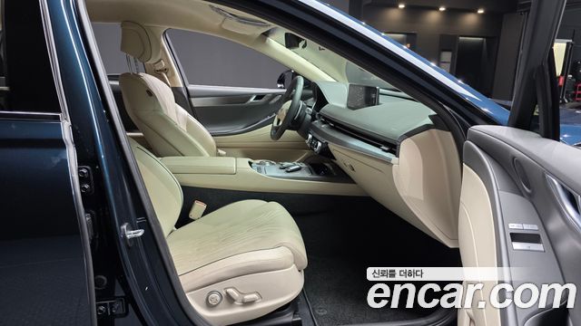 Genesis G80 2022 — photo 16