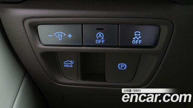 Genesis G80 2022 — photo 28