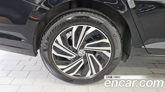 Volkswagen Jetta 2020 — photo 5