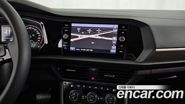 Volkswagen Jetta 2020 — photo 20