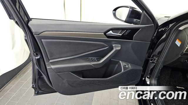 Volkswagen Jetta 2020 — photo 14