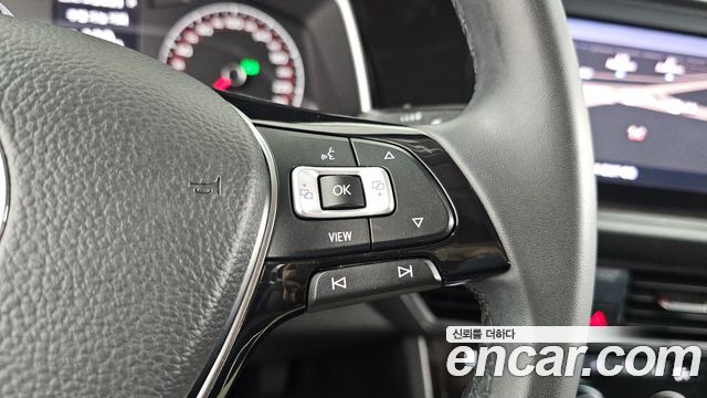 Volkswagen Jetta 2020 — photo 32