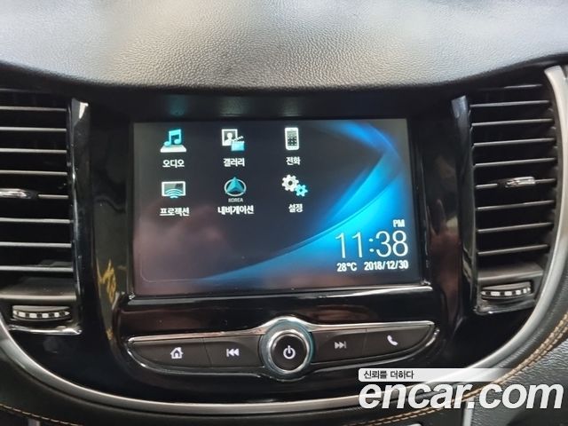 Chevrolet Korea Trax 2019 — photo 11