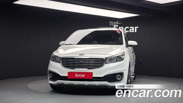 Kia Canival 2015 — photo 3