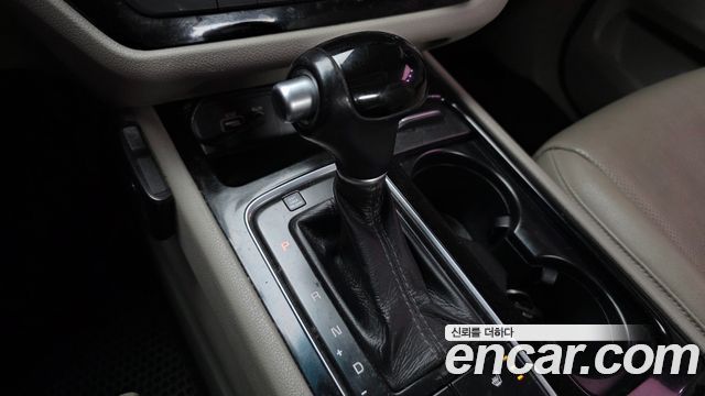Kia Canival 2015 — photo 9