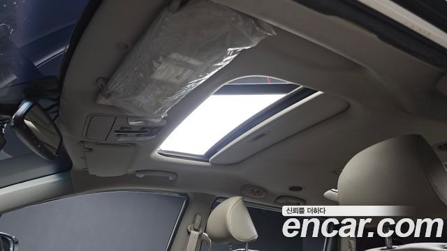 Kia Canival 2015 — photo 16