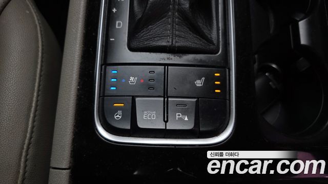 Kia Canival 2015 — photo 18