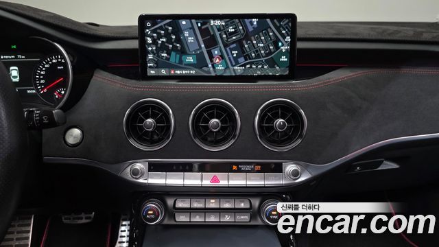 Kia Stinger 2022 — photo 14