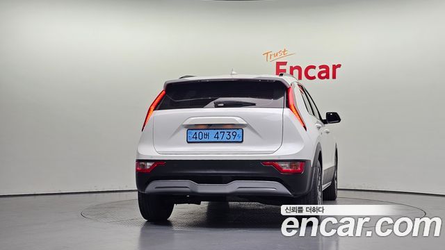 Kia Niro 2023 — photo 4