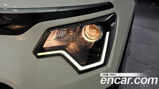 Kia Niro 2023 — photo 8