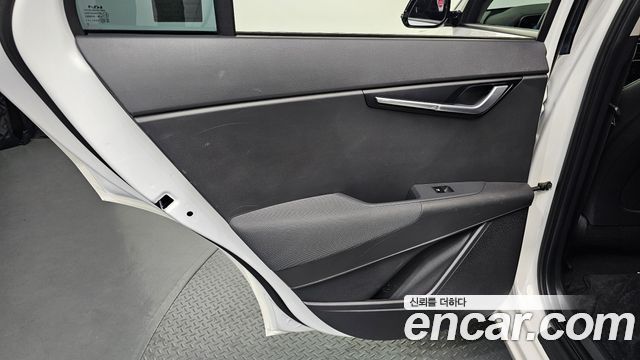 Kia Niro 2023 — photo 15