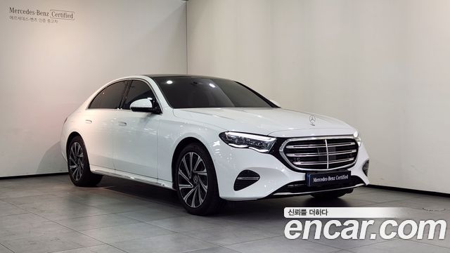 Mercedes-Benz E-Class 2026 — photo 1