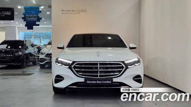 Mercedes-Benz E-Class 2026 — photo 3